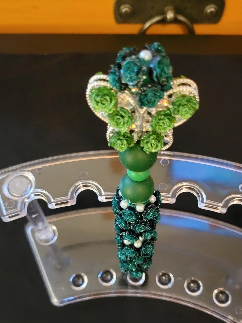 N/A elegant green
